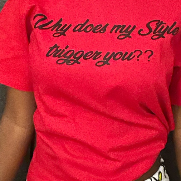 Statement Tees - Picture 3 of 5